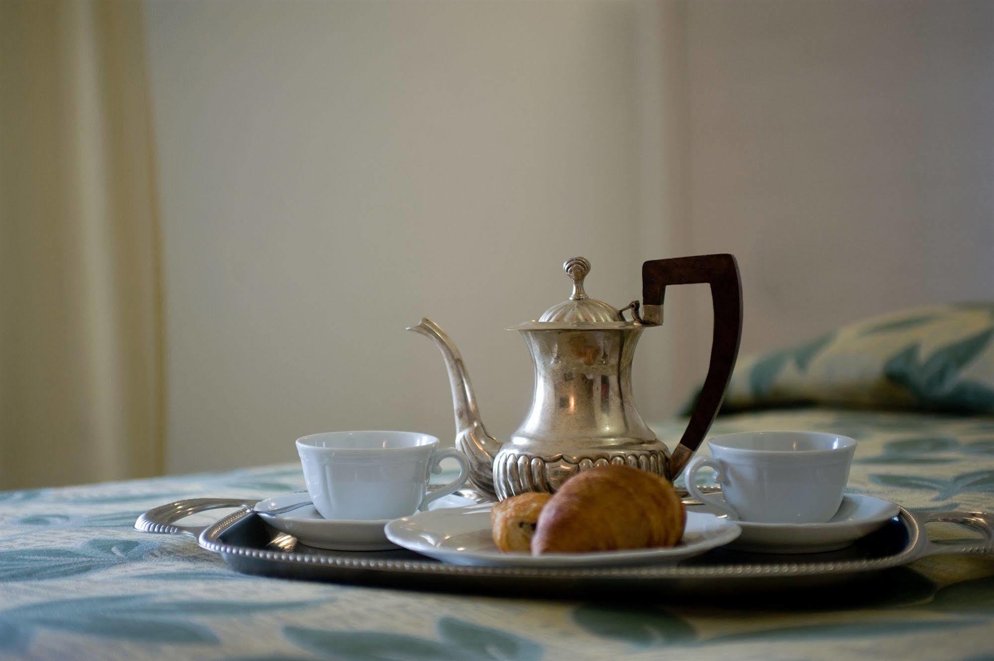 Hotel Vittoria เวียเรจโจ ภายนอก รูปภาพ